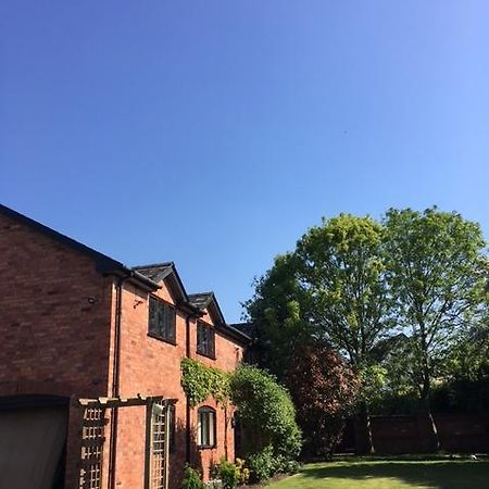 Eccleshall Bed And Breakfast Exteriör bild
