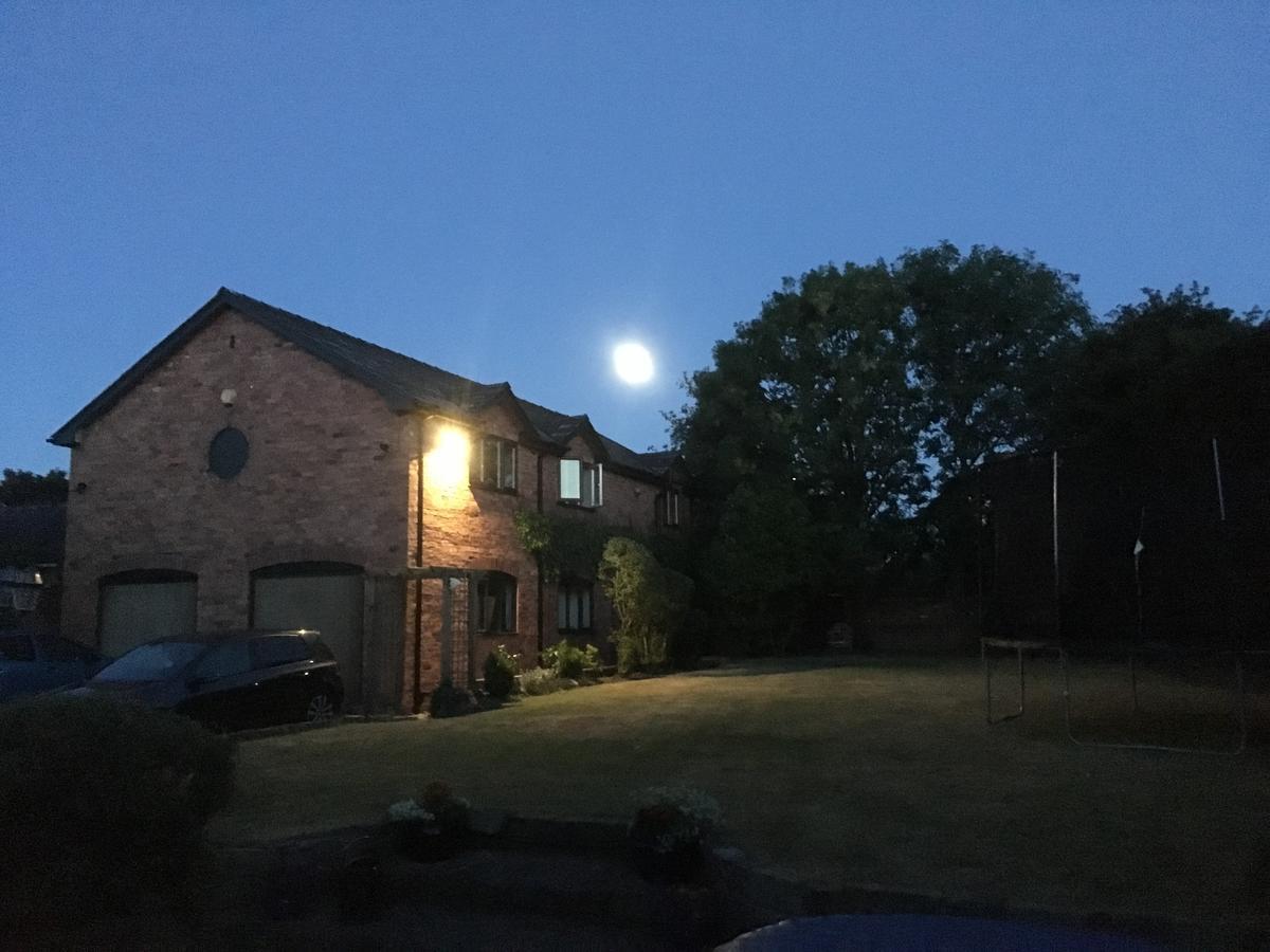 Eccleshall Bed And Breakfast Exteriör bild